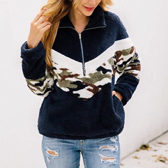 Super cute and soft woman sweatshirt with pocket - Picture 2 of 8